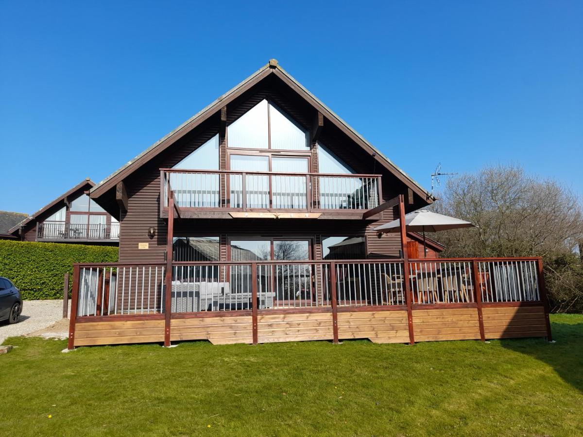 3 Bed Lodge With Ev Point Труро Екстер'єр фото