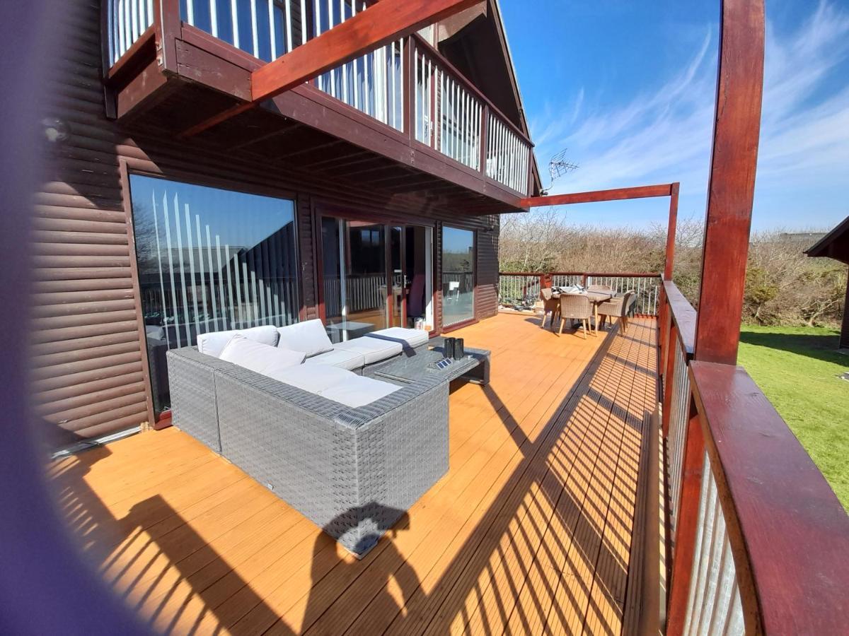 3 Bed Lodge With Ev Point Труро Екстер'єр фото